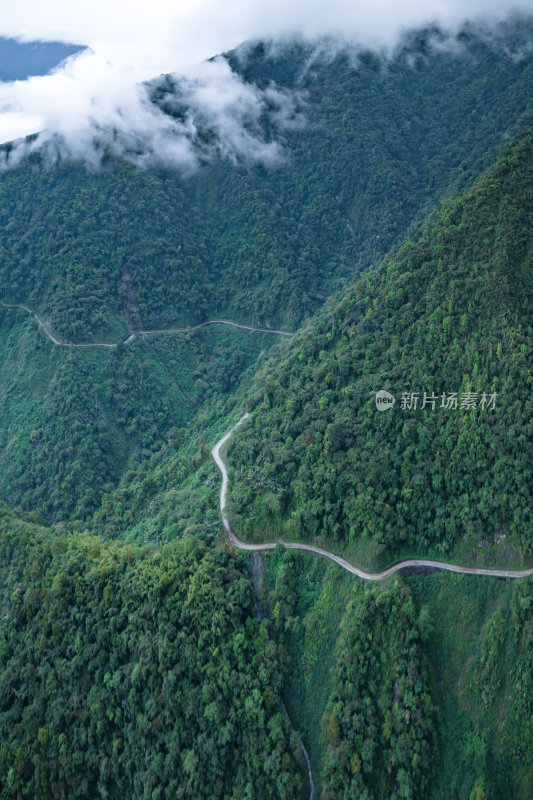 西藏墨脱县雅鲁藏布江高空航拍