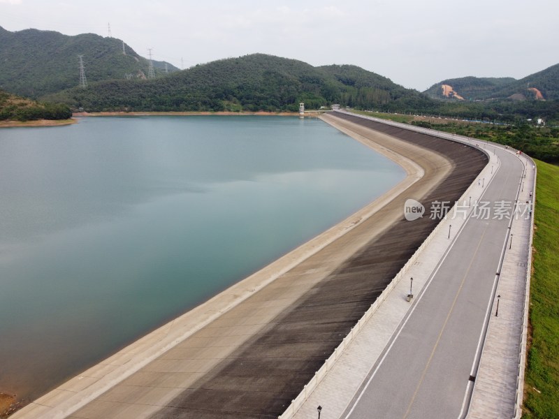 航拍广东省东莞市清溪镇城市风光自然风光