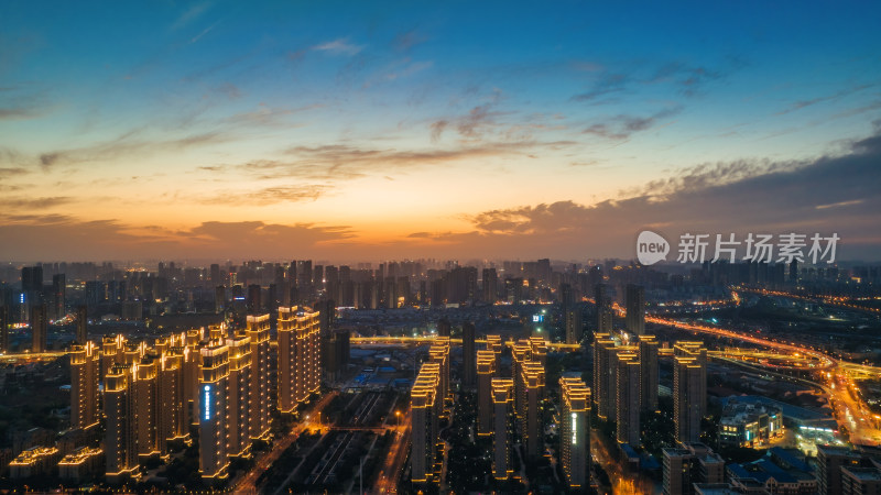 夕阳下的武汉房地产住宅小区