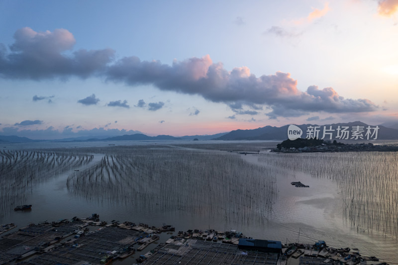 海上日落晚霞的福建霞浦沿海滩涂自然风光