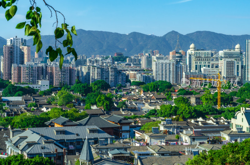 福建省福州乌山风景区俯瞰城市风光