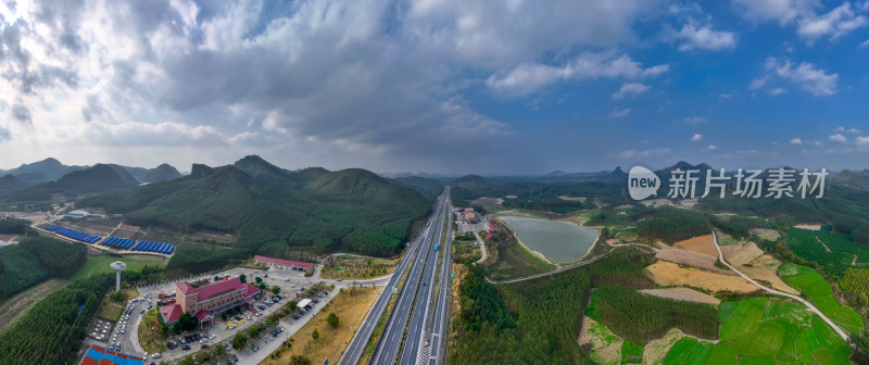 高速公路服务区航拍全景图