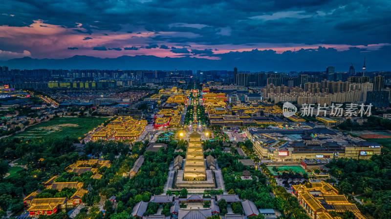 西安大唐不夜城城市古建筑群夜景俯瞰