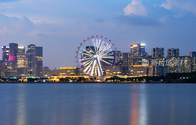 深圳欢乐港湾摩天轮夜景