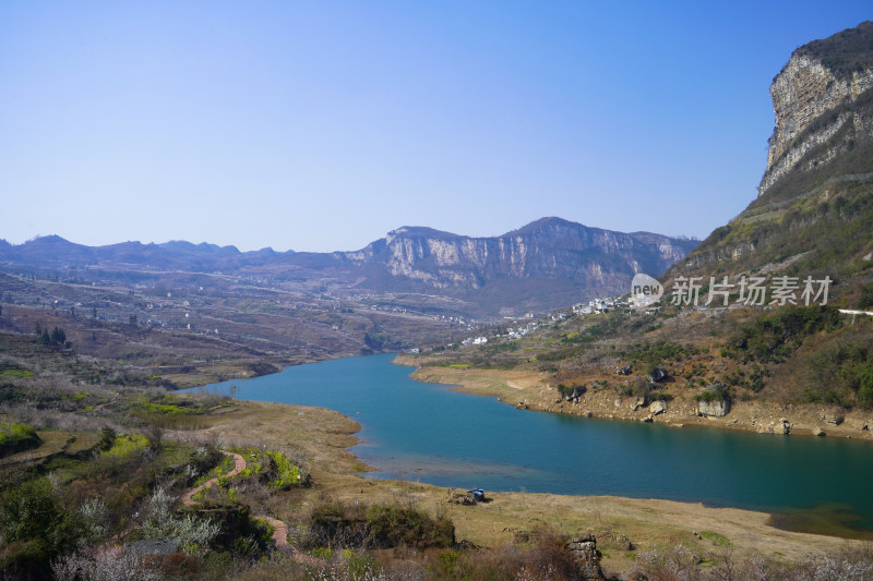 河流山谷