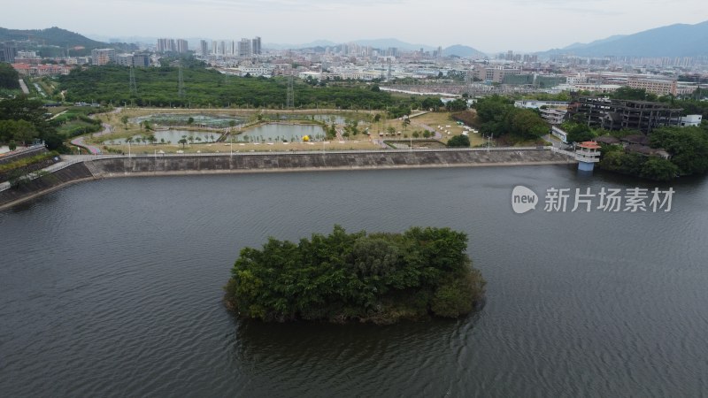 广东东莞：契爷石水库里的小岛