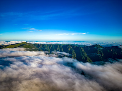 祖国大好河山湖北神农架航拍图