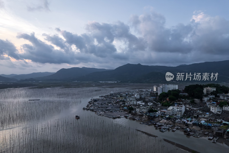 海上日落晚霞的福建霞浦沿海滩涂自然风光