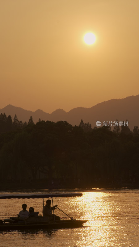 湖光山色 西湖船夫