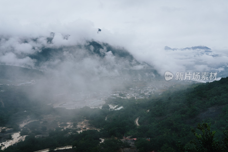 迪庆藏族自治州白水台