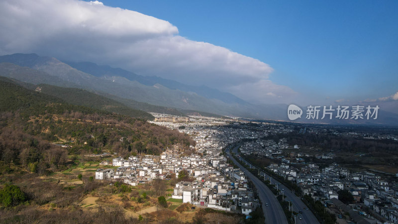 航拍大理苍山脚下凤阳邑