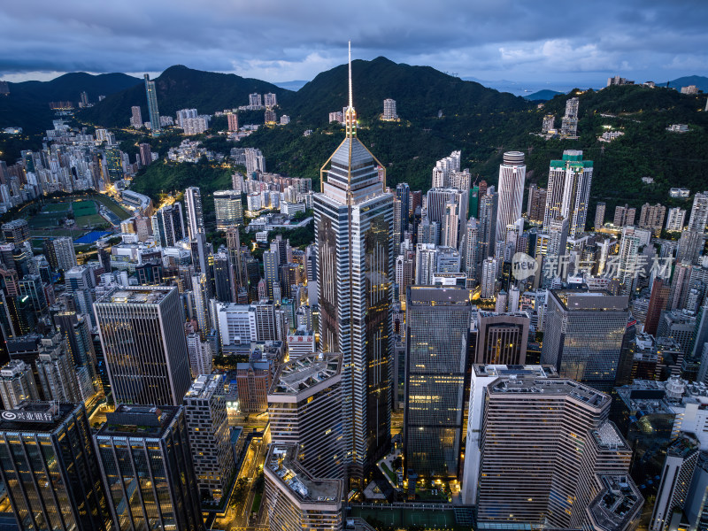 香港维多利亚港CBD中环夜景高空航拍