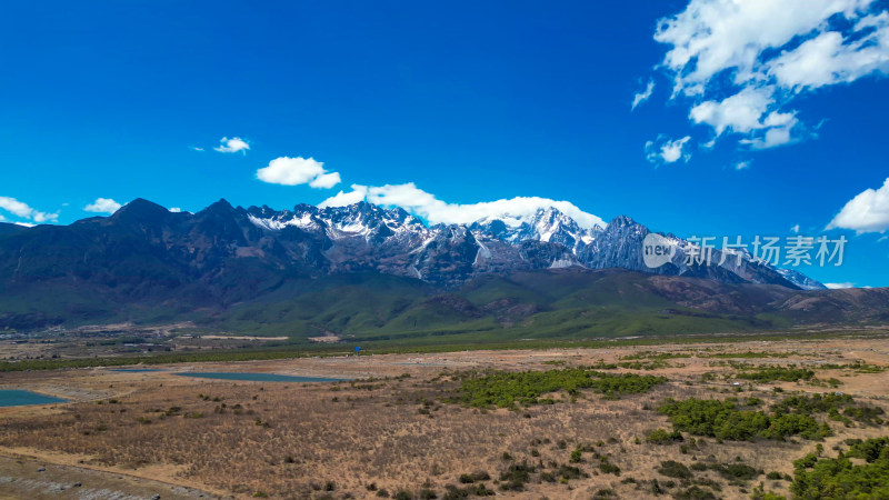 丽江玉龙雪山航拍图