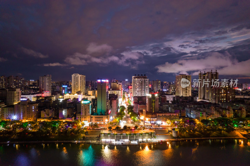 湖南省衡阳市解放大道观景平台夜景