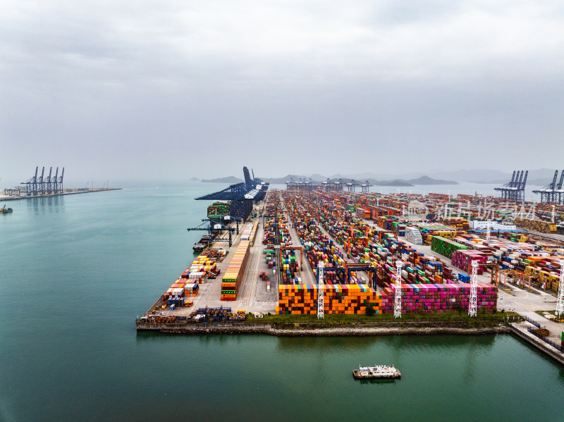 盐田国际集装箱码头