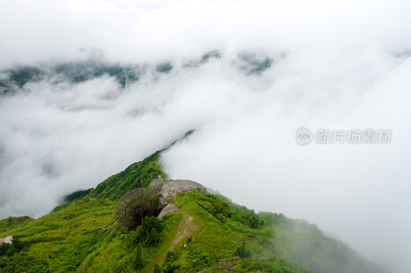 山间云雾航拍