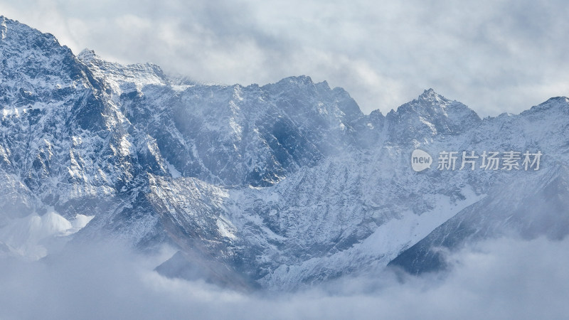 雪山山川四姑娘山