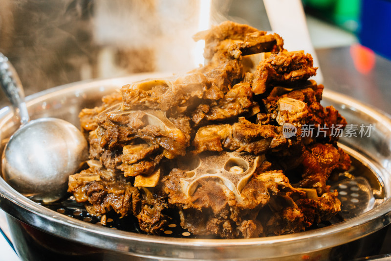 新疆美食 羊肉串 羊骨