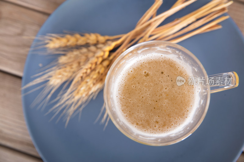 啤酒和酿制的小麦原料