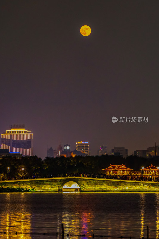 杭州西湖中秋赏月