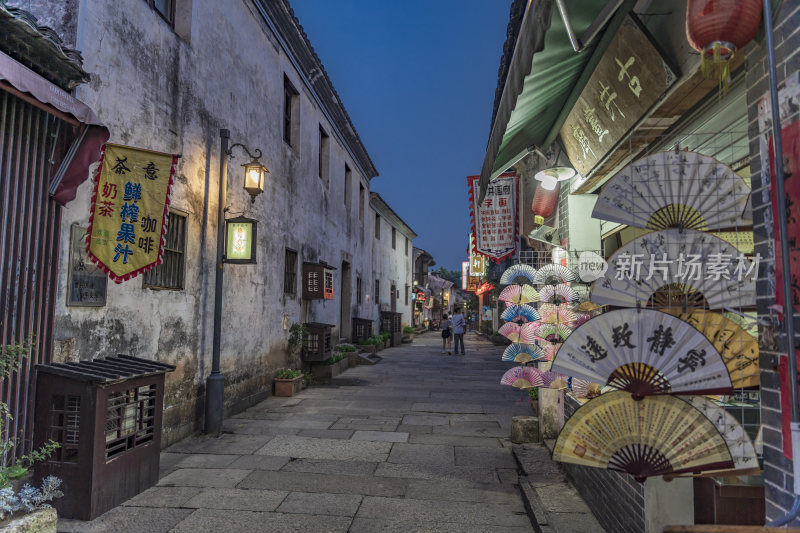 绍兴仓桥直街江南水乡夜景