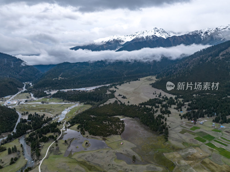 西藏林芝地区鲁朗小镇高空航拍