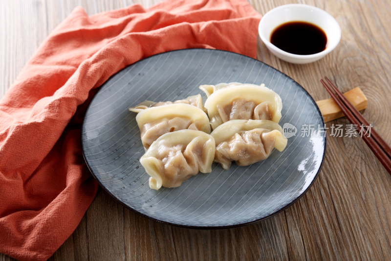 猪肉玉米蔬菜水饺