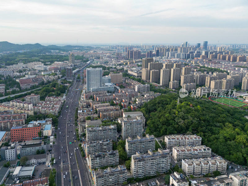 航拍南京迈皋桥城市街景