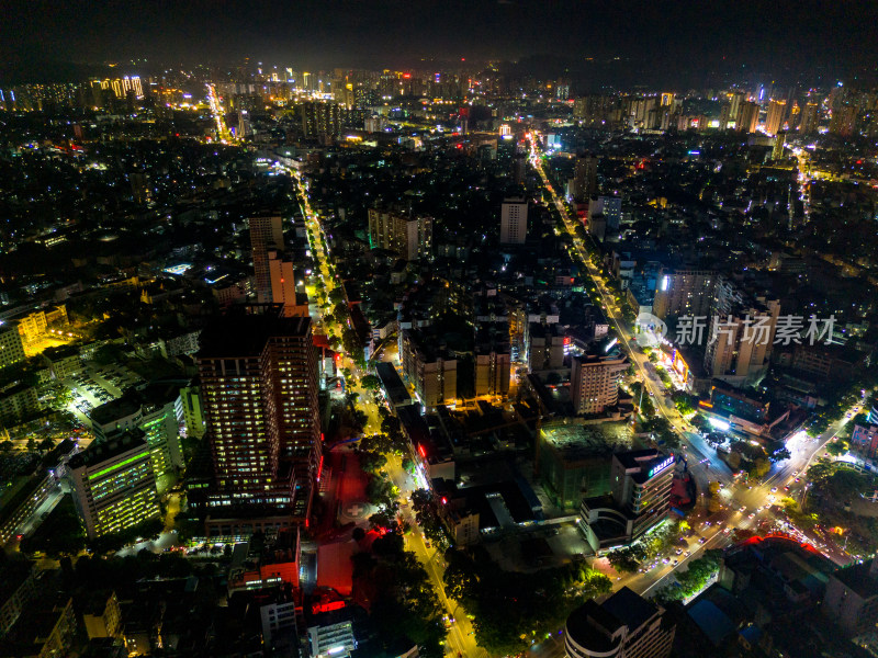 玉林城市夜景万家灯火航拍图