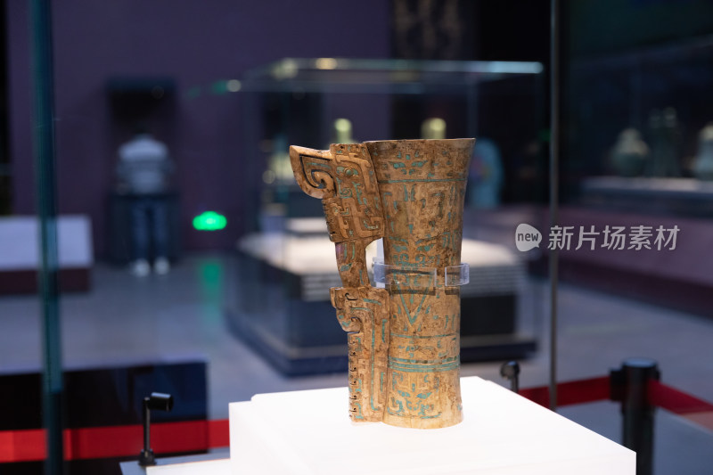 中国考古博物馆商代妇好墓嵌绿松石象牙杯