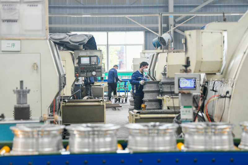 铝企业生产加工 汽车轮毂生产车间