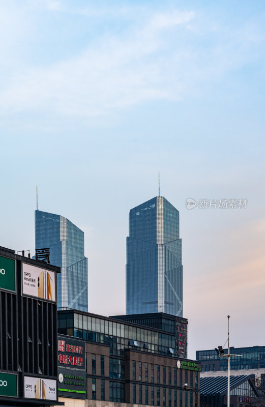 浙江湖州太湖月亮广场黄昏景观