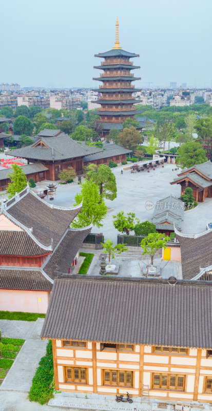 航拍上海宝山寺佛教寺院自然风光