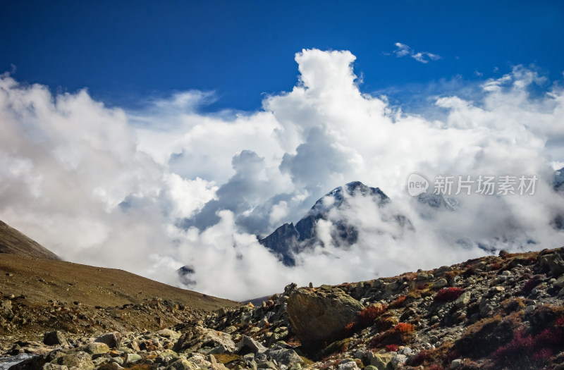 高原雪山自然风景