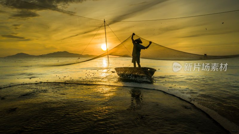 海边撒网捕鱼渔网