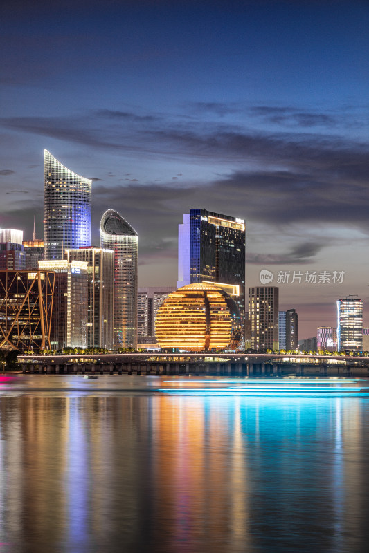 杭州钱塘江天际线洲际国际酒店夜景