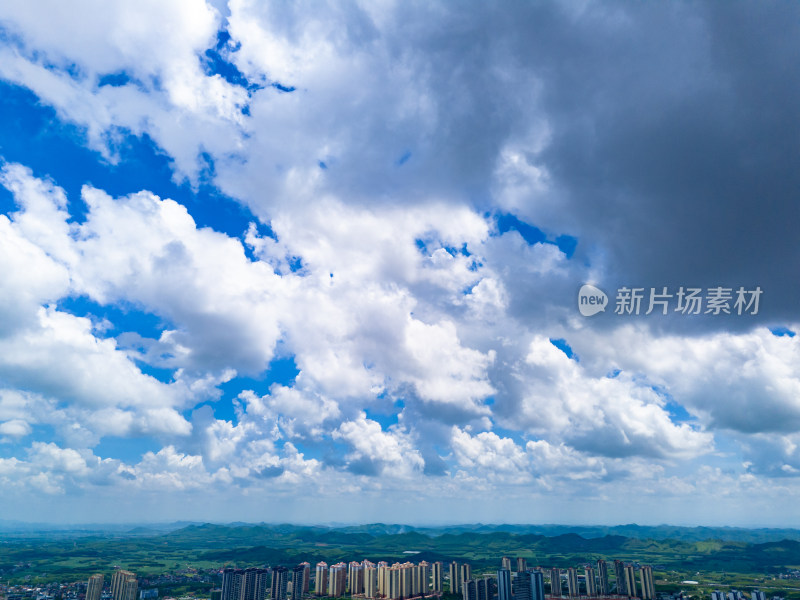 广西来宾城市大景蓝天白云航拍图