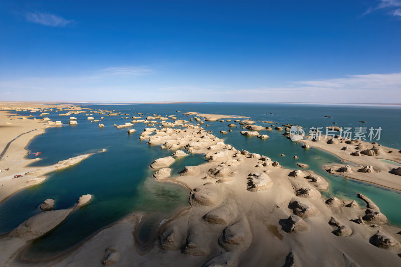 青海海西州乌素特水上雅丹奇异地貌高空航拍