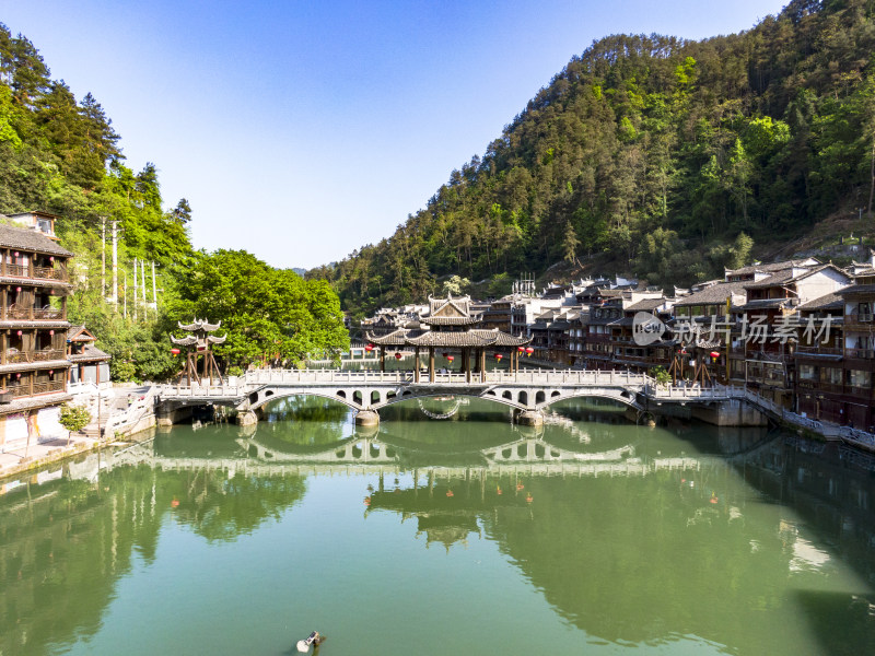 中国著名旅游景点湖南湘西凤凰古城航拍