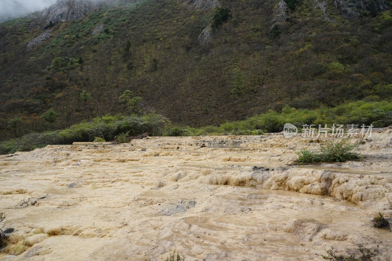 四川阿坝藏族羌族自治州黄龙风景区