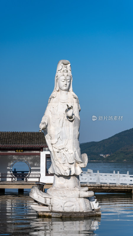 浙江宁波东钱湖小普陀景区水上观音