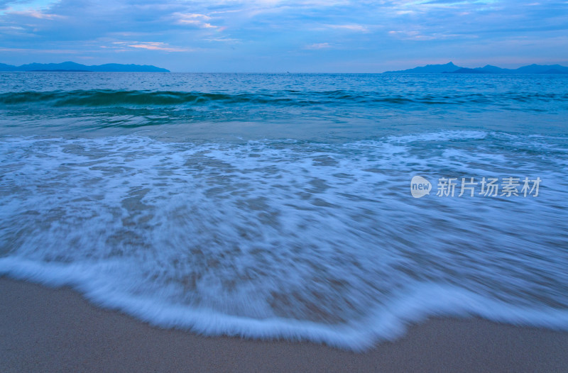 深圳盐田背仔角滨海公园海浪沙滩自然风光