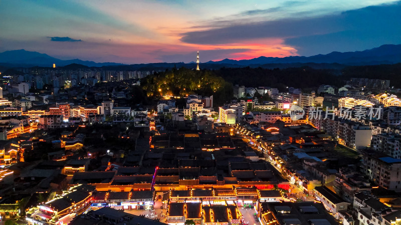 泰宁古城晚霞夜幕降临夜景航拍图