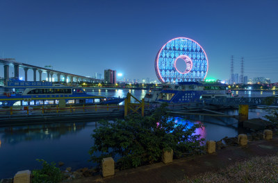 广州圆大厦夜景灯光秀与珠江东沙桥