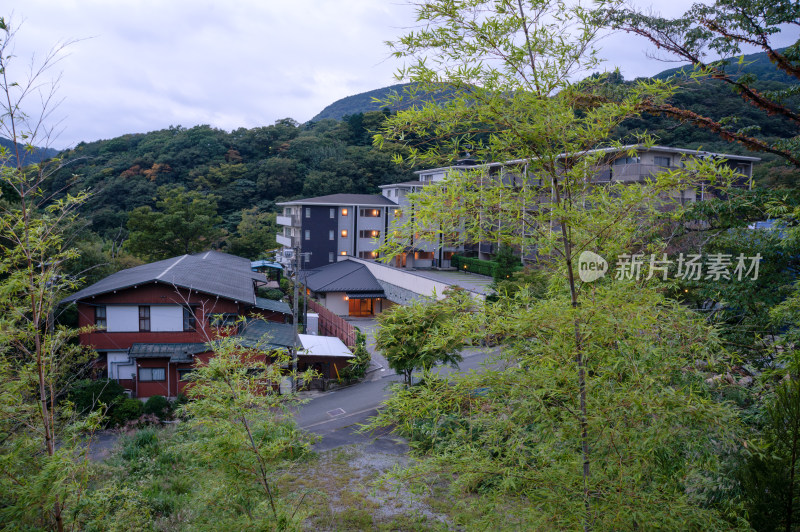 深山里的日本箱根温泉酒店