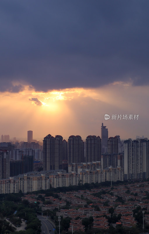 广西南宁地王大厦城市风光建筑