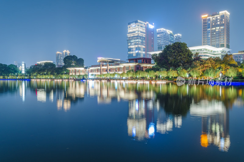 佛山千灯湖公园城市摩天大楼建筑夜景灯光