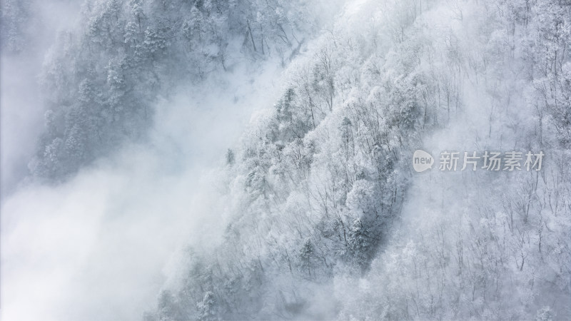 太行山余脉白云山冬季雪景冰挂雾凇实拍