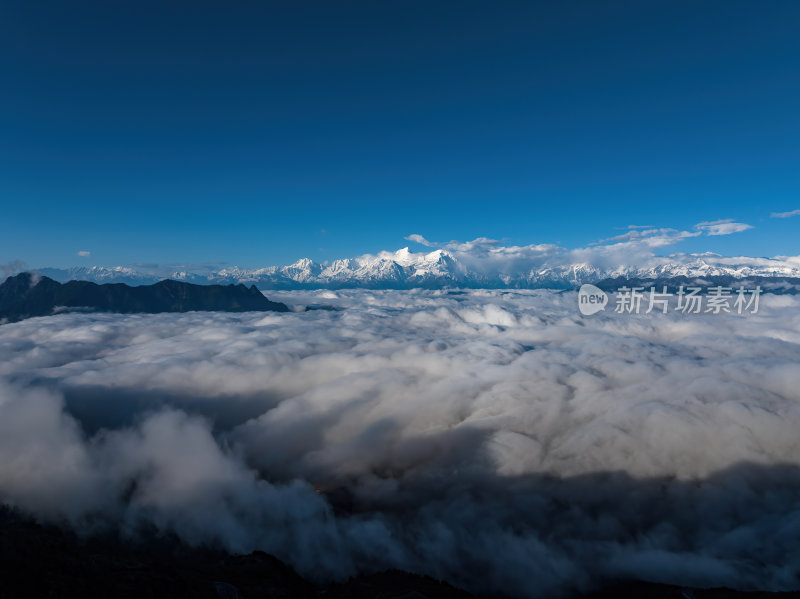 四川雅安牛背山云海云瀑贡嘎雪山高空航拍