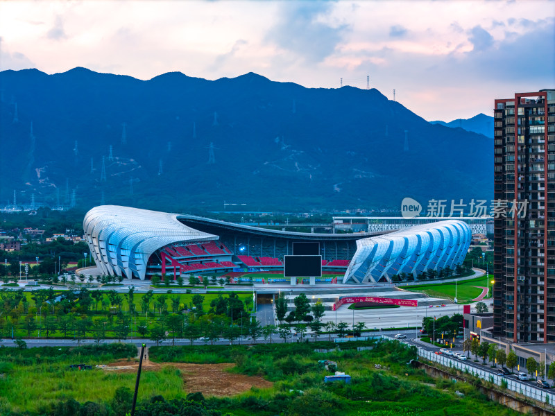 广东清远城市建筑地标河流